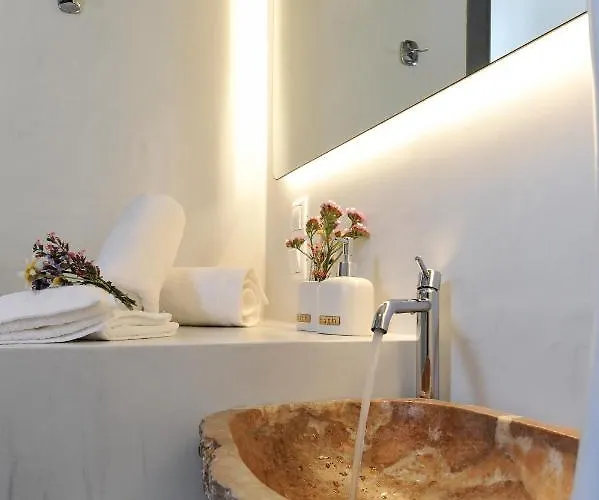 Droufakos' Home, Lux Seafront W. View Apartment Cherronisos (Sifnos)